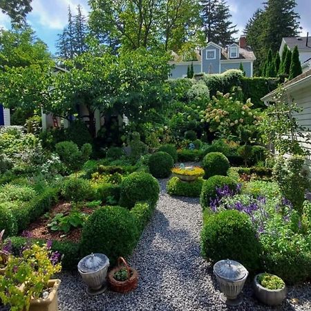 Dot'S Landing Garden Room 나이아가라온더레이크 외부 사진