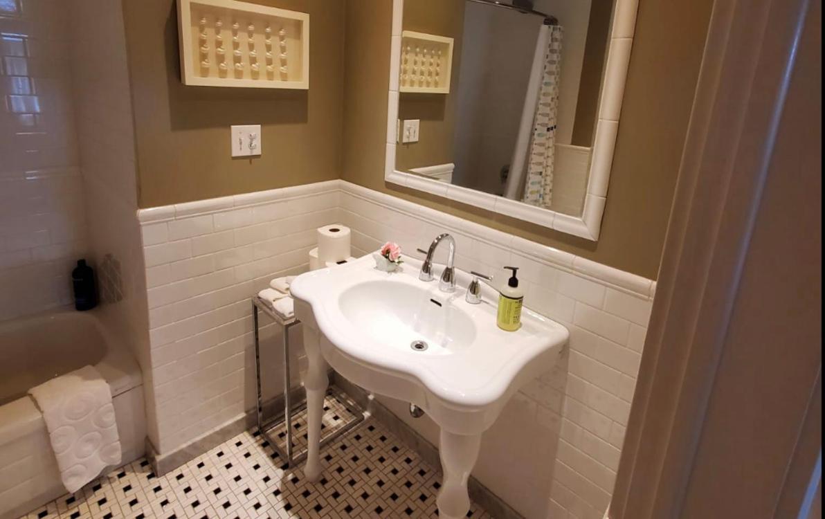 Dot'S Landing Garden Room 나이아가라온더레이크 외부 사진